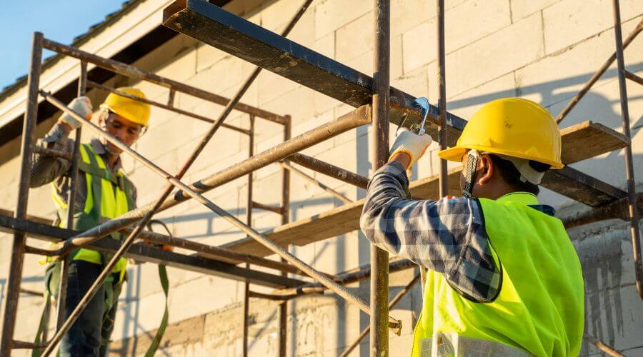 Professional fairlawn roofing services in Kasbeer, IL